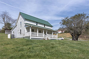 Long Term Rentals https://stayblueridge.icnd-cdn.com/images/longtermrentals/Main photo.png